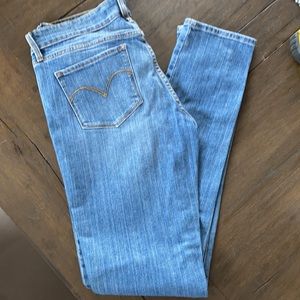 LEVI’S women’s Demi curve jeans Size 6